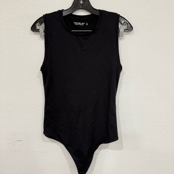 Abercrombie & Fitch Soft A&F Black Tank Top Bodysuit Women’s Size Medium - Picture 2 of 4